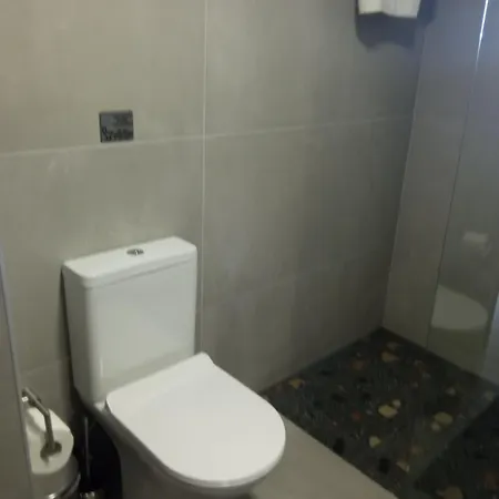 Sea Side House بيت للعطل *