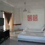 Sea Side House *
