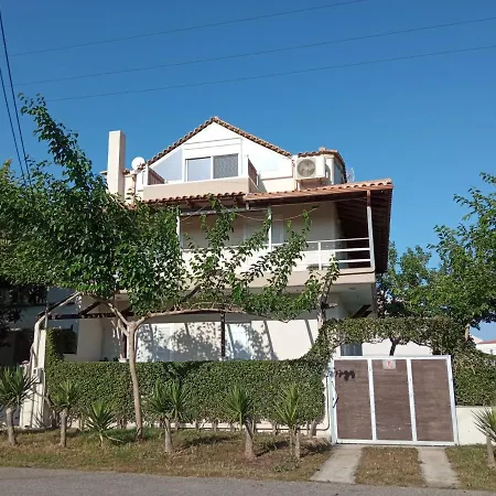 Sea Side House Holiday home Kourouta