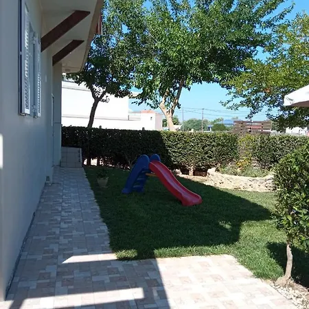 Sea Side House Holiday home Kourouta