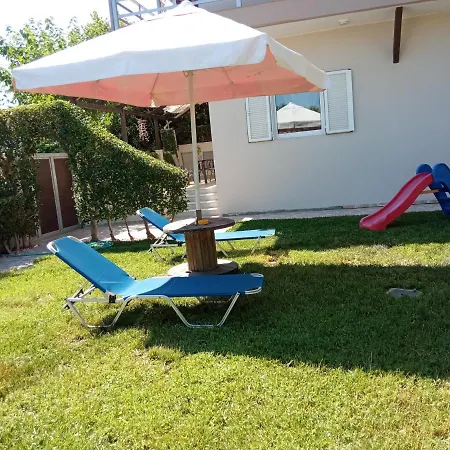 Sea Side House Holiday home Kourouta