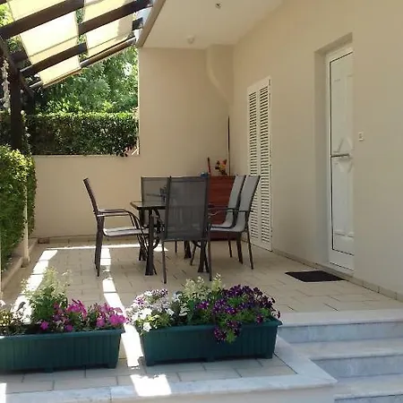 Sea Side House