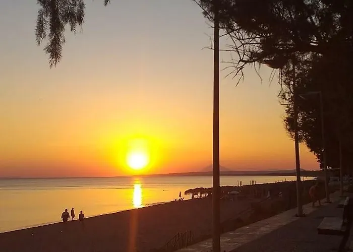 Sea Side House Kourouta